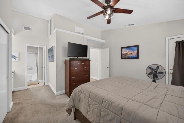7157 Springmont Dr, Elk Grove, CA 95758