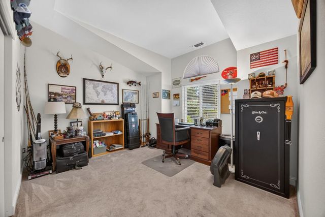 7157 Springmont Dr, Elk Grove, CA 95758