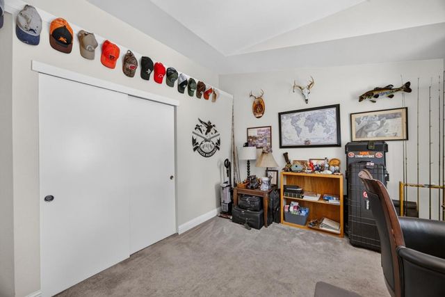 7157 Springmont Dr, Elk Grove, CA 95758