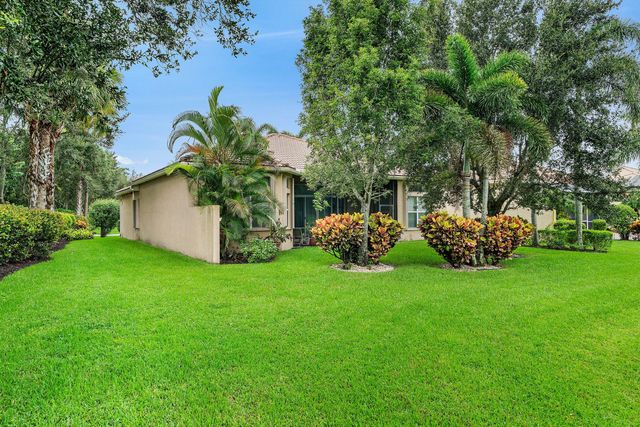 9041 GRAYSON Court, Boynton Beach, FL 33473