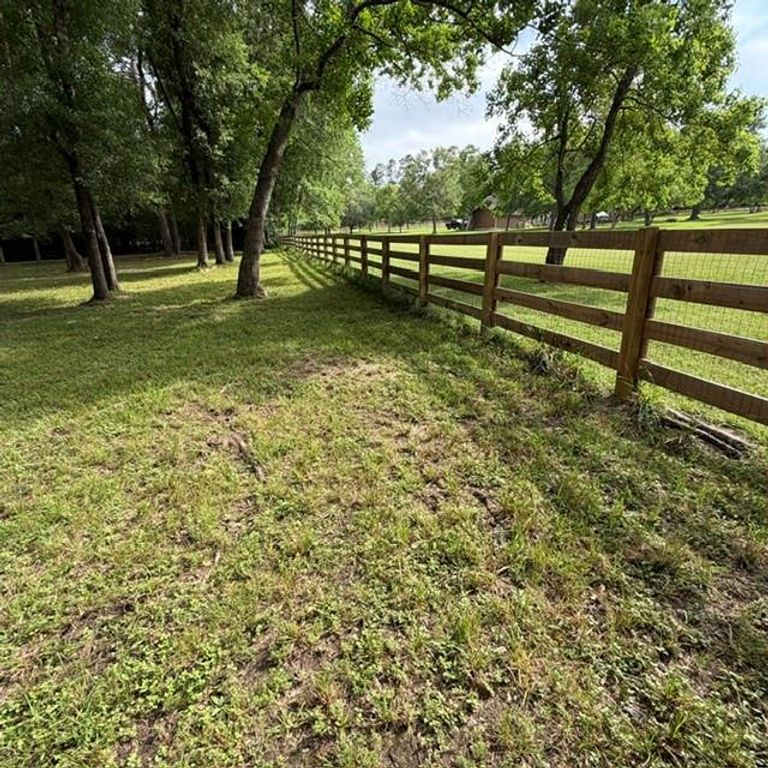 16611 Old Coach Road, Stagecoach, TX 77355
