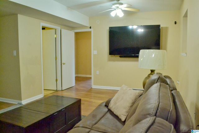 1219 25TH AVENUE N, Hueytown, AL 35023