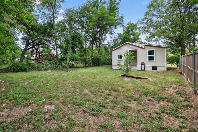 1008 Van Winkle Street, Weatherford, TX 76086
