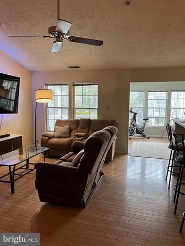24 INVERNESS CIR, Marlton, NJ 08053