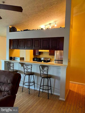 24 INVERNESS CIR, Marlton, NJ 08053