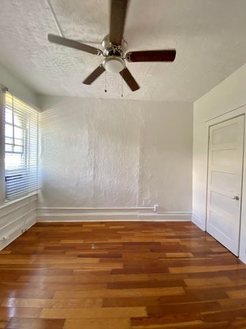 250 Seminole Avenue 3, Palm Beach, FL 33480