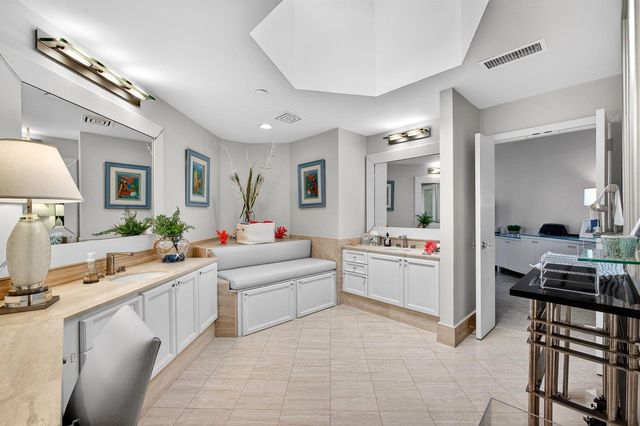 2920 SE Dune Drive 420, Stuart, FL 34996