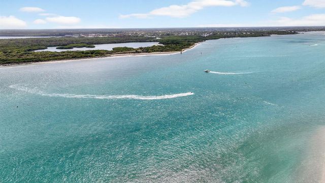 2920 SE Dune Drive 420, Stuart, FL 34996