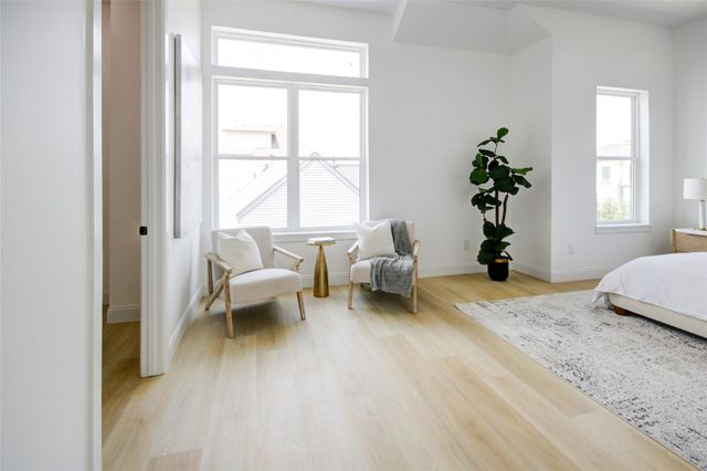 1214 W 24th Street A, Houston, TX 77008