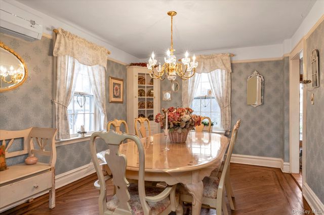 13 Everett Street, Lynbrook, NY 11563