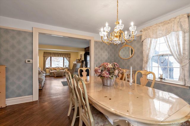 13 Everett Street, Lynbrook, NY 11563