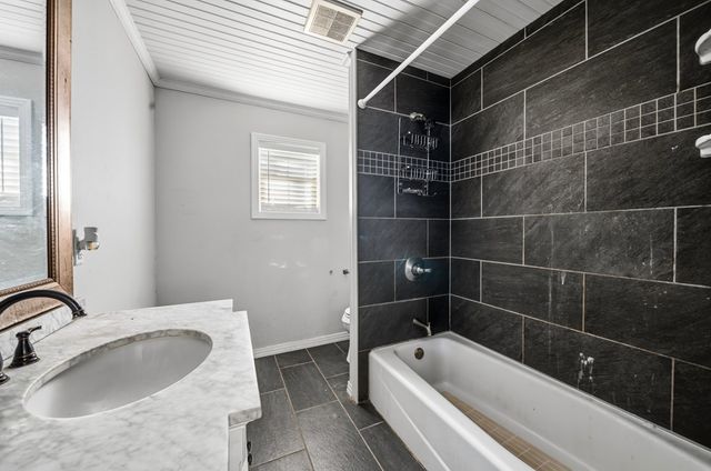 2902 Cactus Dr, Big Spring, TX 79720