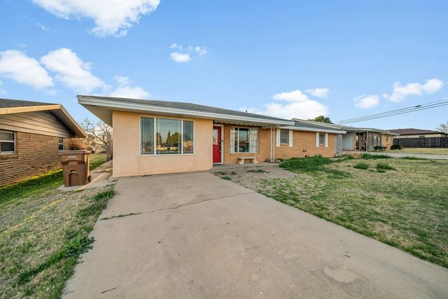 2902 Cactus Dr, Big Spring, TX 79720