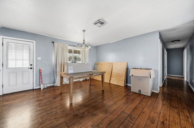 2902 Cactus Dr, Big Spring, TX 79720