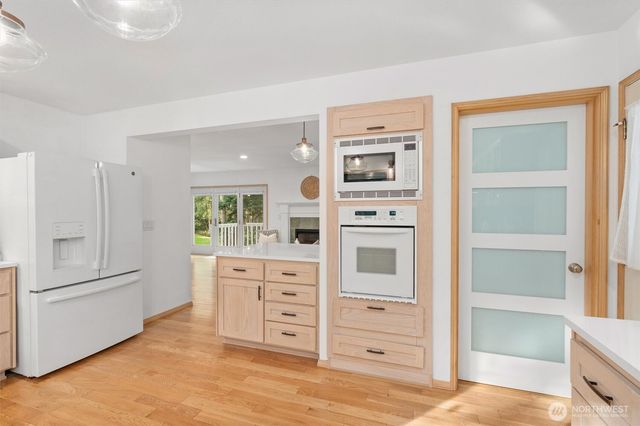 24801 Hillbend Lane NE, Kingston, WA 98346