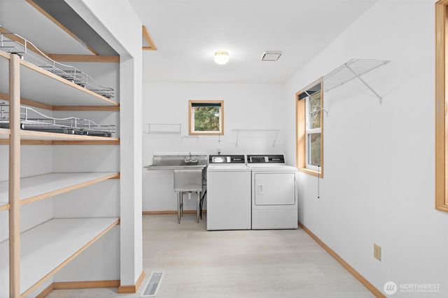 24801 Hillbend Lane NE, Kingston, WA 98346