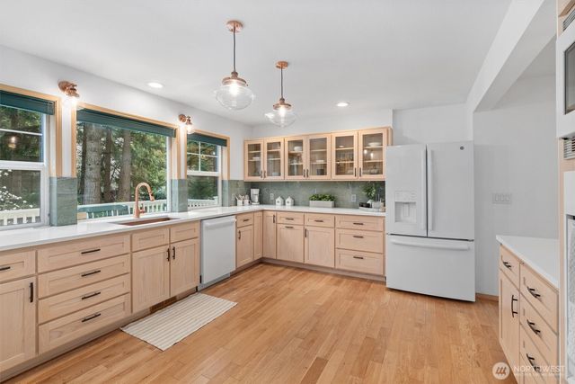 24801 Hillbend Lane NE, Kingston, WA 98346