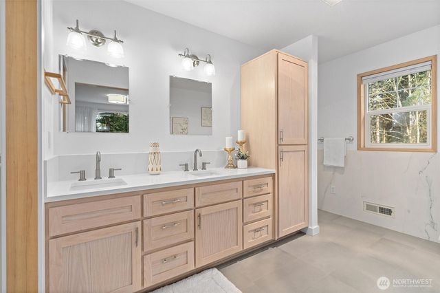 24801 Hillbend Lane NE, Kingston, WA 98346