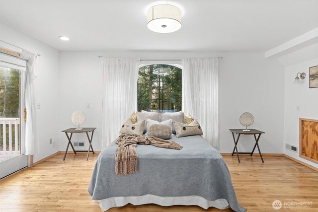 24801 Hillbend Lane NE, Kingston, WA 98346