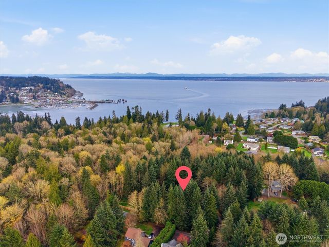 24801 Hillbend Lane NE, Kingston, WA 98346