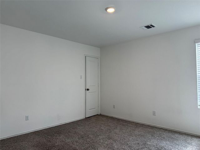 404 Milliner LOOP, Hutto, TX 78634