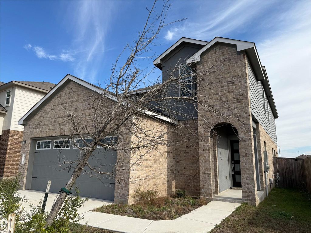 404 Milliner LOOP, Hutto, TX 78634