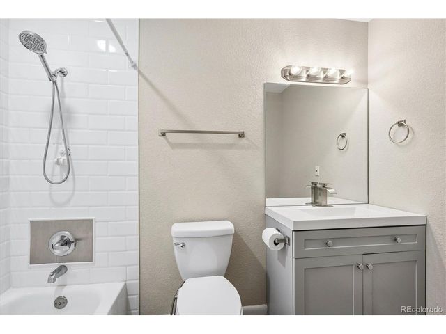 7486 E Fremont Dr, Centennial, CO 80112