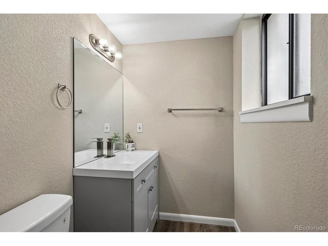 7486 E Fremont Dr, Centennial, CO 80112