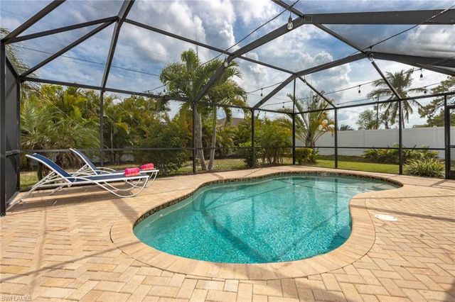 132 SE 27th TER, Cape Coral, FL 33904