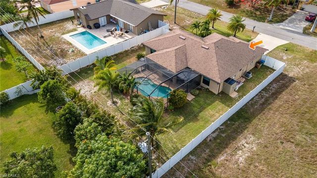 132 SE 27th TER, Cape Coral, FL 33904