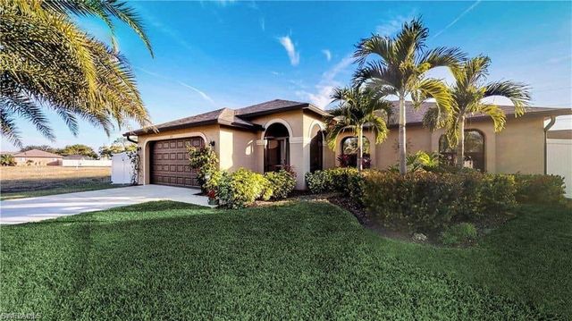 132 SE 27th TER, Cape Coral, FL 33904