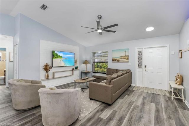 132 SE 27th TER, Cape Coral, FL 33904