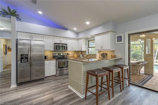 132 SE 27th TER, Cape Coral, FL 33904