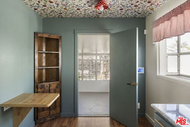 10623 Woodward Avenue, Sunland, CA 91040