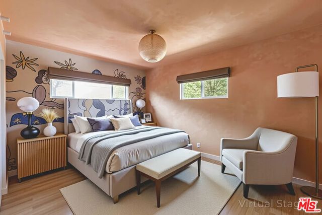 10623 Woodward Avenue, Sunland, CA 91040