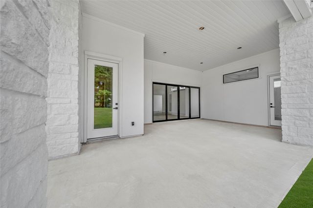 19006 Grandview Court, Montgomery, TX 77356