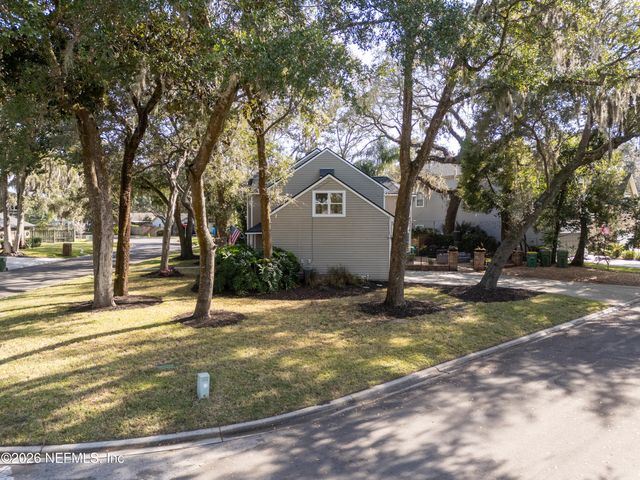 2280 OAK FOREST Drive, Jacksonville Beach, FL 32250
