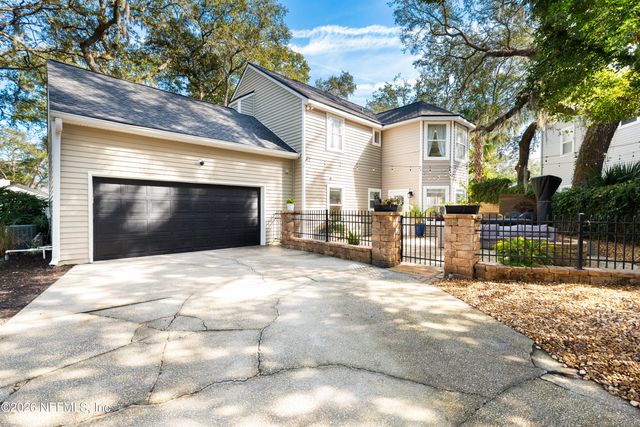 2280 OAK FOREST Drive, Jacksonville Beach, FL 32250