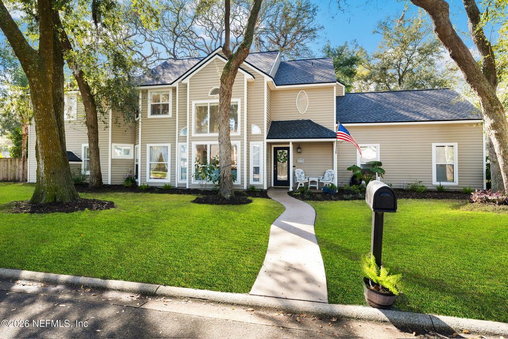 2280 OAK FOREST Drive, Jacksonville Beach, FL 32250