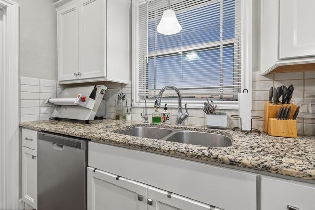 6702 S Mallard Drive, Fulshear, TX 77441