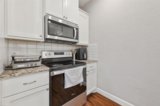 6702 S Mallard Drive, Fulshear, TX 77441