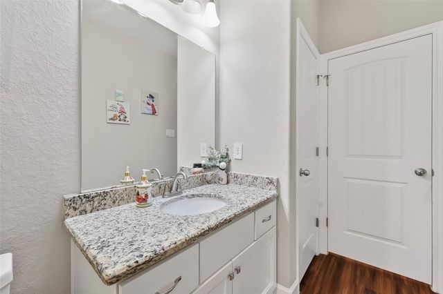 6702 S Mallard Drive, Fulshear, TX 77441