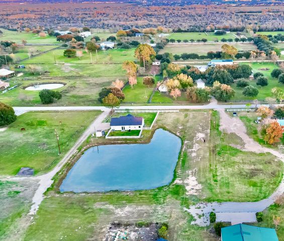 6702 S Mallard Drive, Fulshear, TX 77441