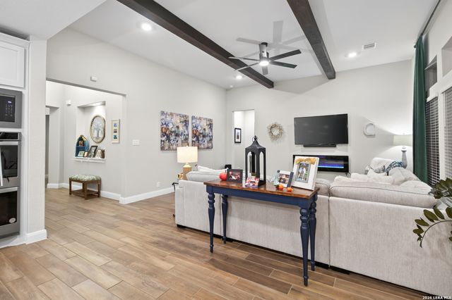 317 VALIANT VLY, Cibolo, TX 78108