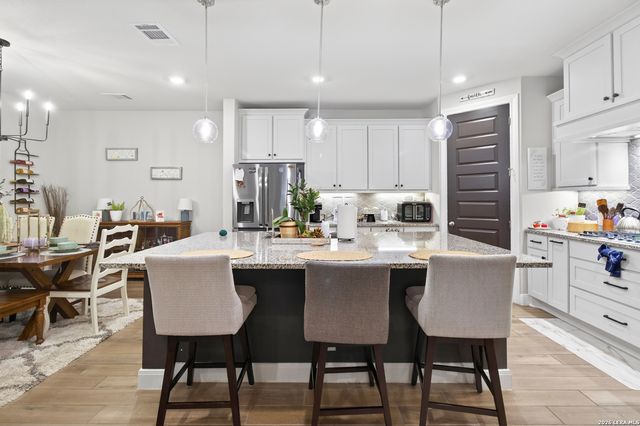 317 VALIANT VLY, Cibolo, TX 78108