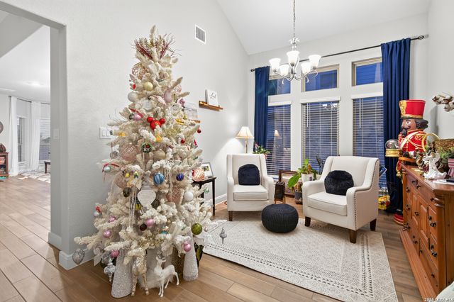 317 VALIANT VLY, Cibolo, TX 78108
