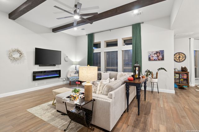317 VALIANT VLY, Cibolo, TX 78108