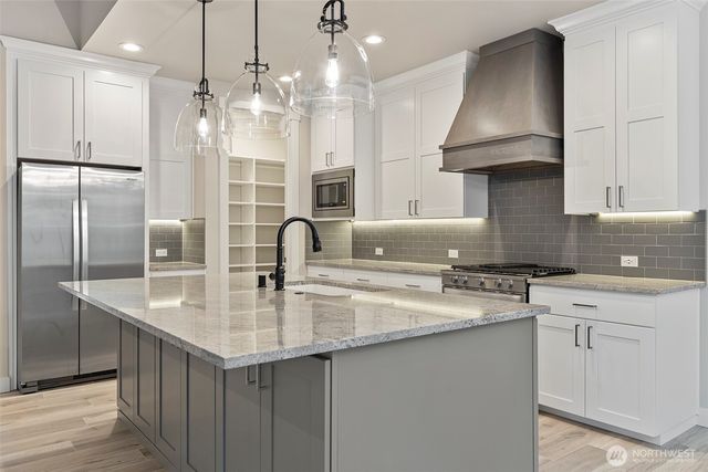 1529 Lockridge Loop E, Enumclaw, WA 98022