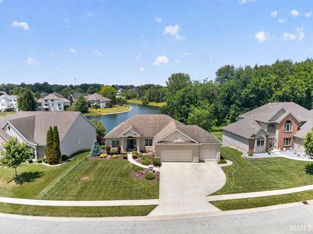 11731 Island Cove Drive, Fort Wayne, IN 46845