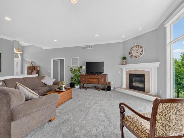 11731 Island Cove Drive, Fort Wayne, IN 46845